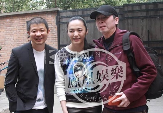 姚晨儿子百日宴内场 全家福曝光小土豆露真容