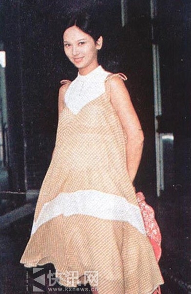 赵雅芝罕见怀孕照片