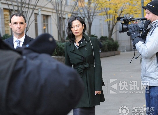 邓文迪默多克正式离婚 离别前吻对方脸