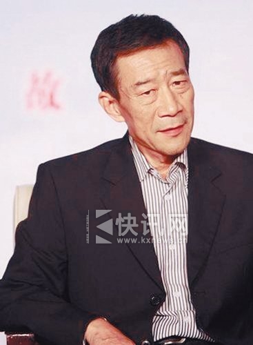李雪健25岁帅儿子近照曝光 北电导演系毕业