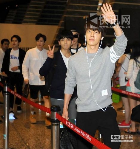 ����Super Junior-M��̨ ���ָ���˿(��ͼ)