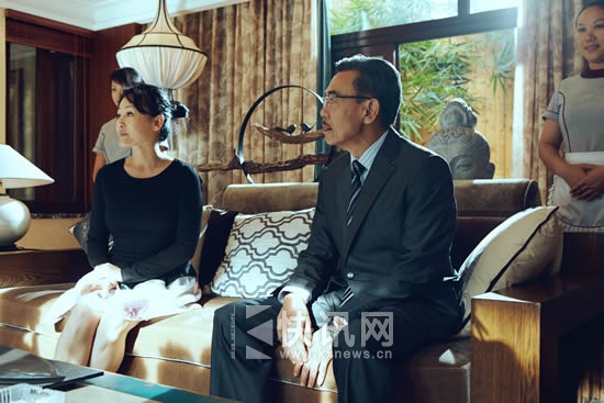 王姬拍《逆爱》颠覆形象首演溺爱妈自认戏外亏欠儿女