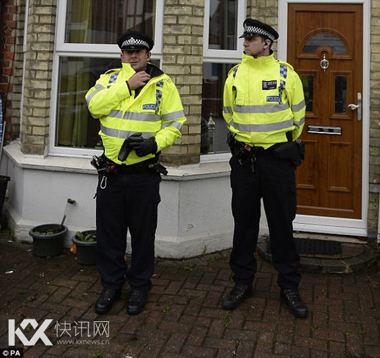 英国警方逮捕4名伊恐嫌疑人 或密谋刺杀女王