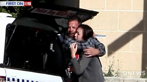 澳洲男子劫持华人商店女工与警方对峙遭击毙(图)