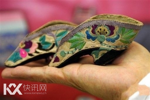 中国古代女子的“三寸金莲” 中国古代女子的“三寸金莲”
